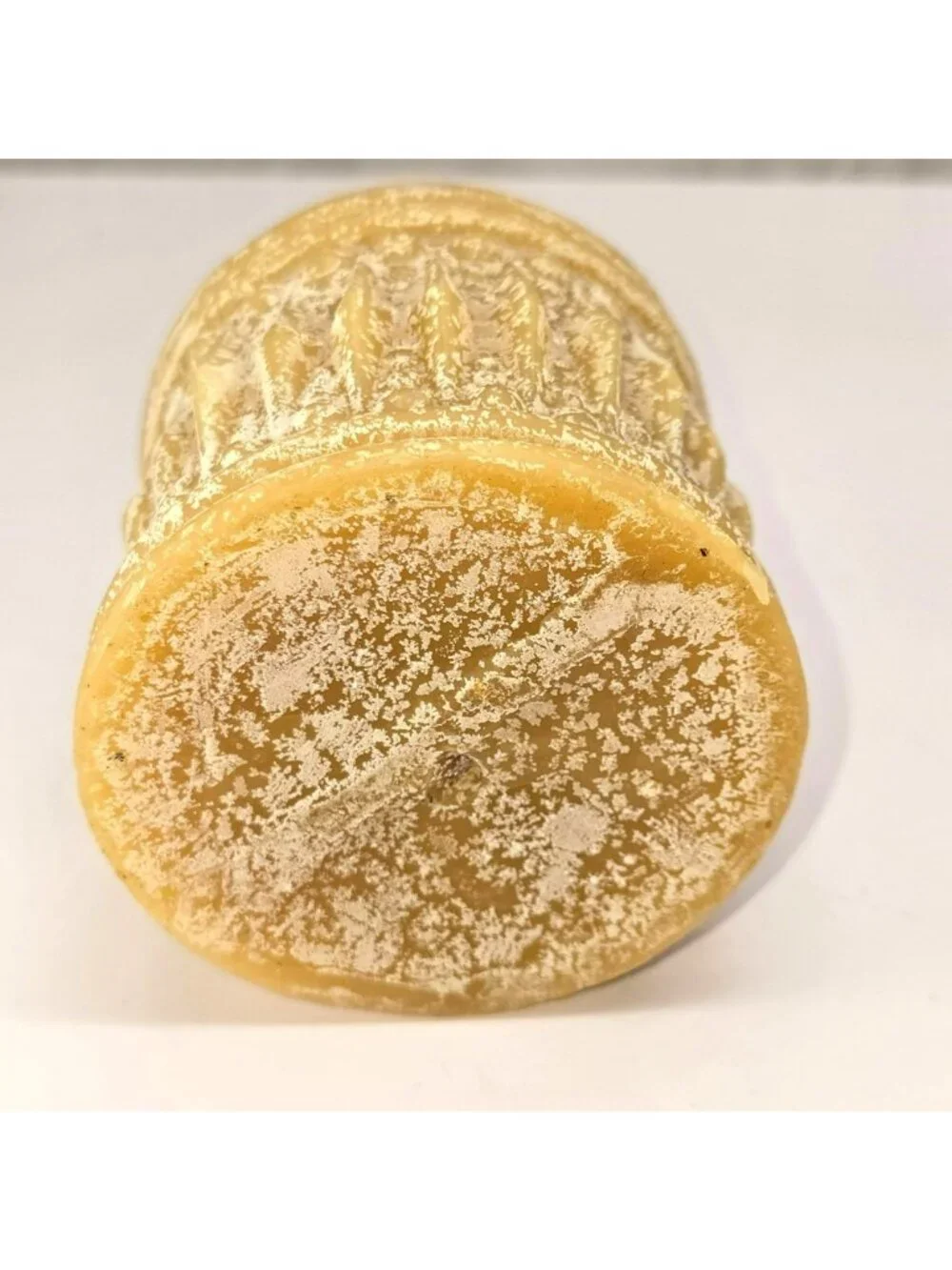 Handmade Beeswax Pillar Candle With Intricate Antique-Style Design CM2350
